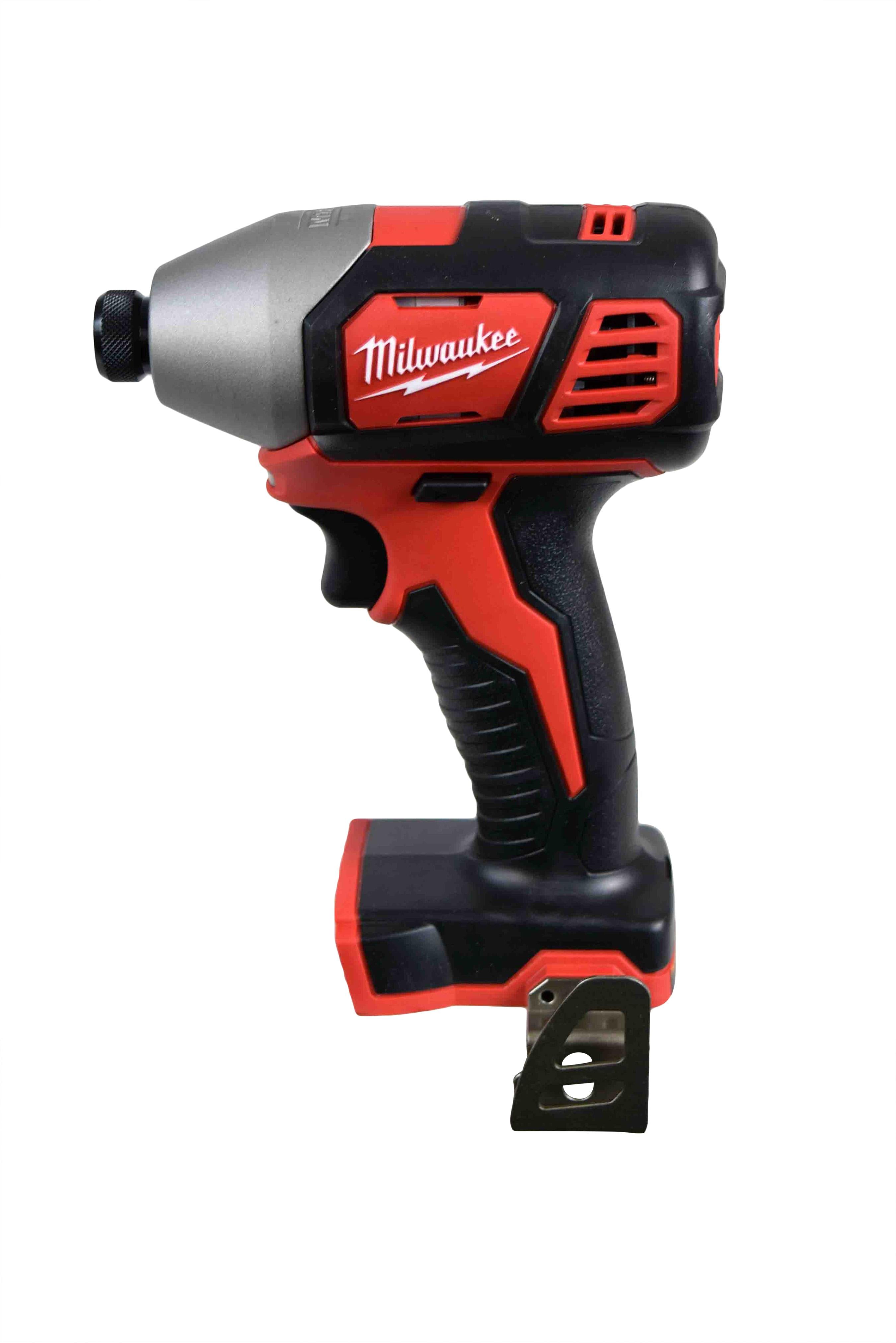 milwaukee m18 18v cordless lithium-ion 4-tool kit (drill/driver, recip saw, impact driver, light) 2696-24 with 3ah battery, charger, &amp; bag