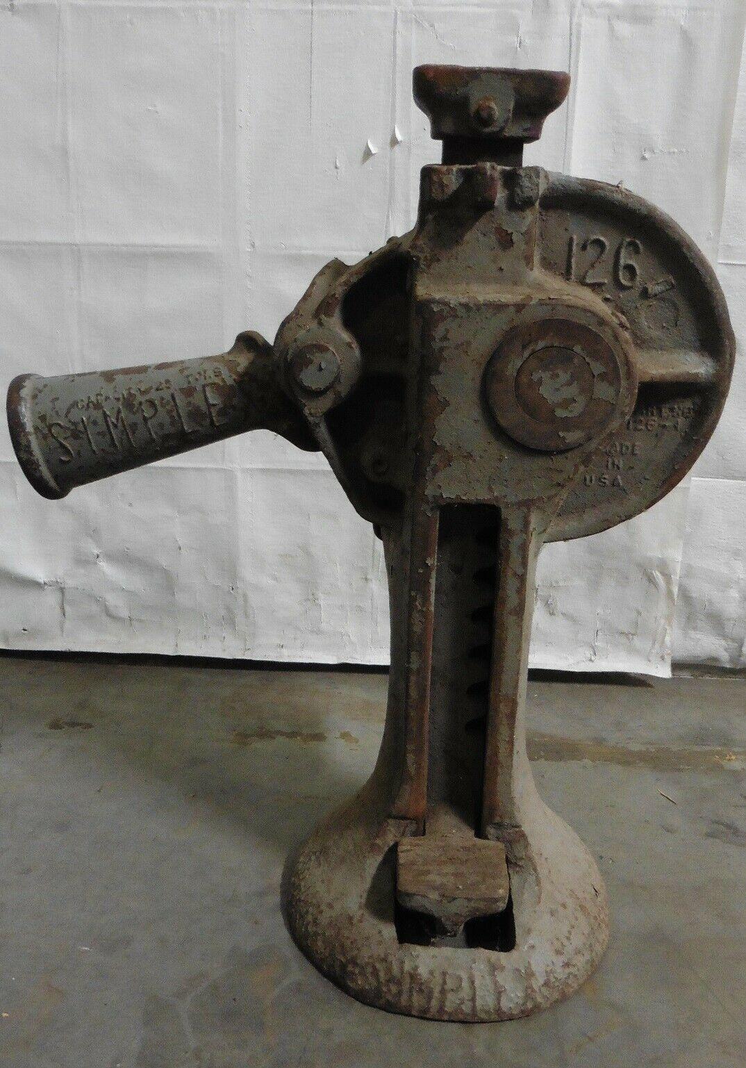 G176307 Simplex 126 25-Ton Capacity Ratchet Jack
