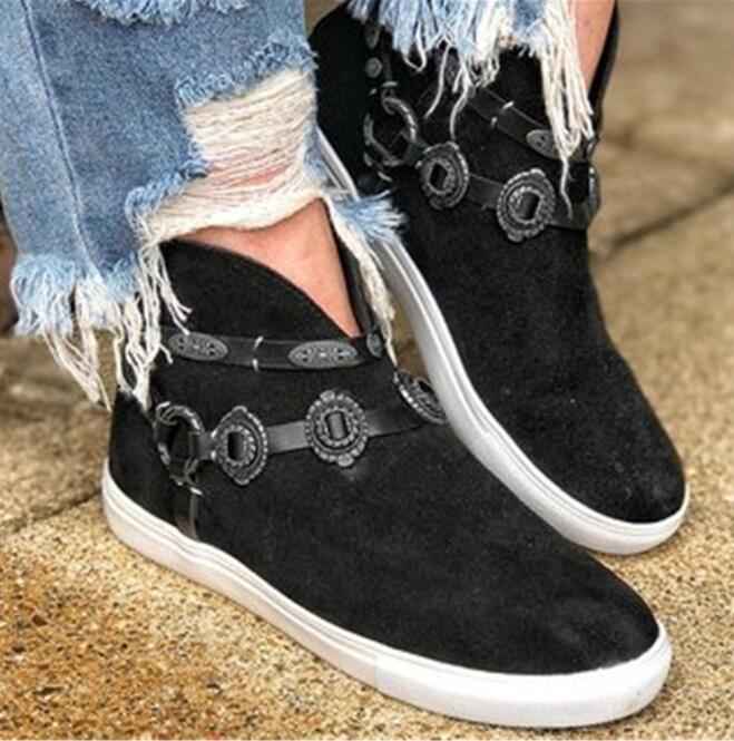 Women's Plus Size Chelsea Boots