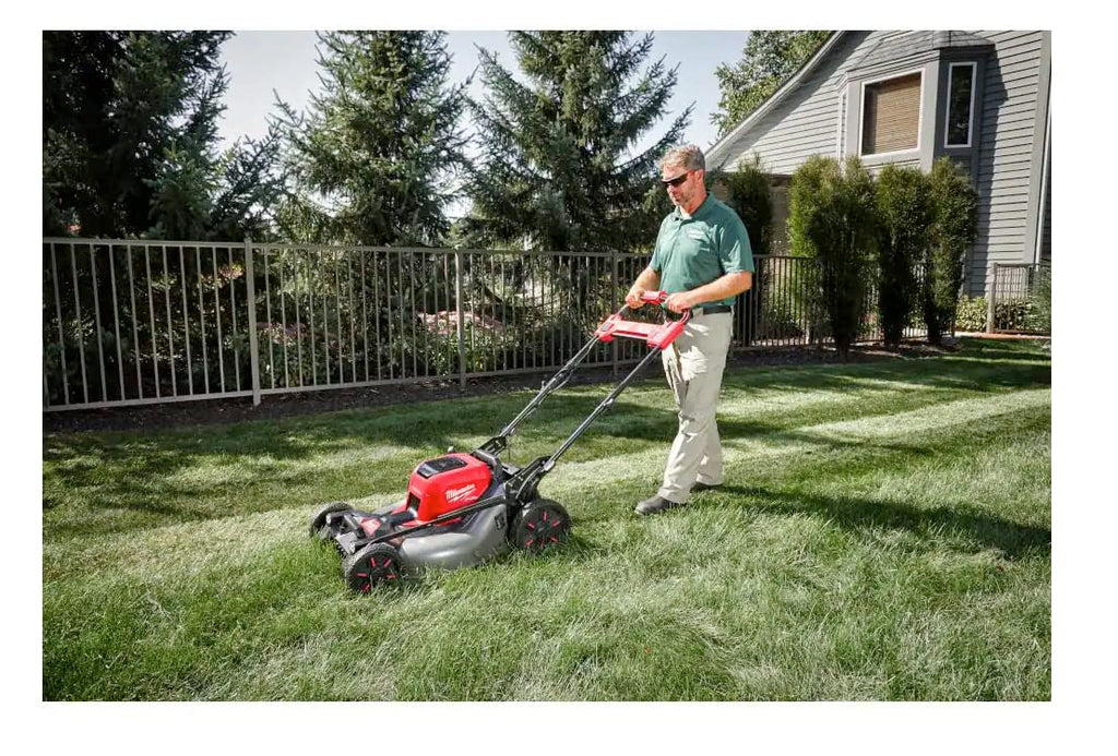 Electric - M18 Fuel. 21 SELF-PROPELLED Dual Battery Mower KI
