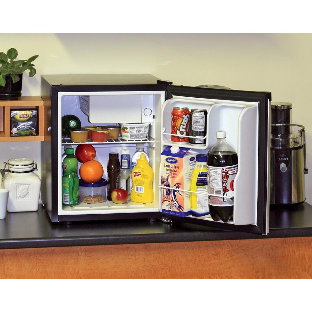 48 l Super-Cool AC/DC Thermoelectric Cooler/Refrigerator with Heat Pipe Technology