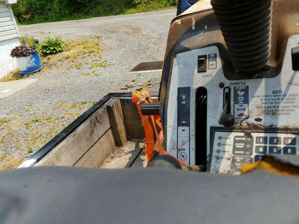 Gilson YT16E Riding Mower NO DECK