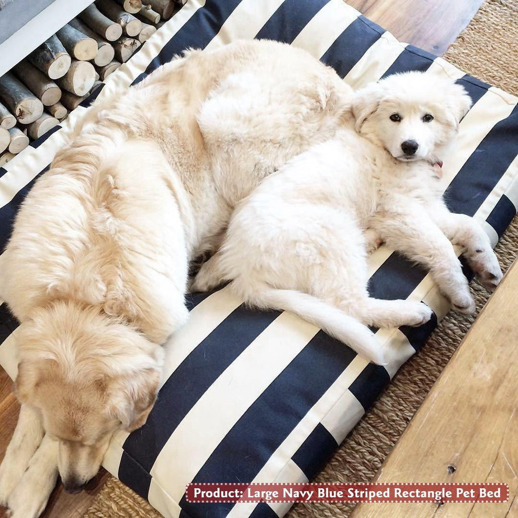 Black Vertical Stripe Medium Rectangle Indoor Outdoor Pet Dog Bed With Removable Washable Cover By Majestic Pet Products