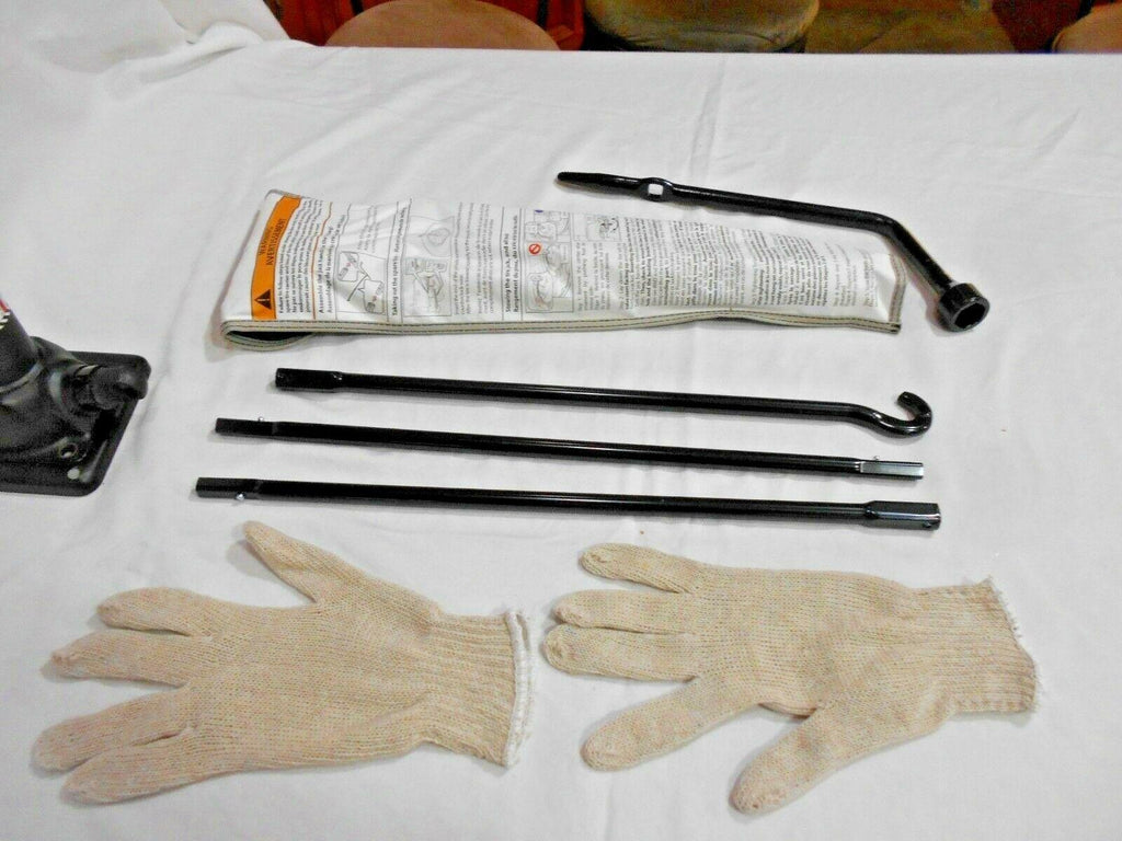 2007 - 2020  TOYOTA TACOMA  FACTORY JACK SET WITH BAG & TOOLS - VERY NICE
