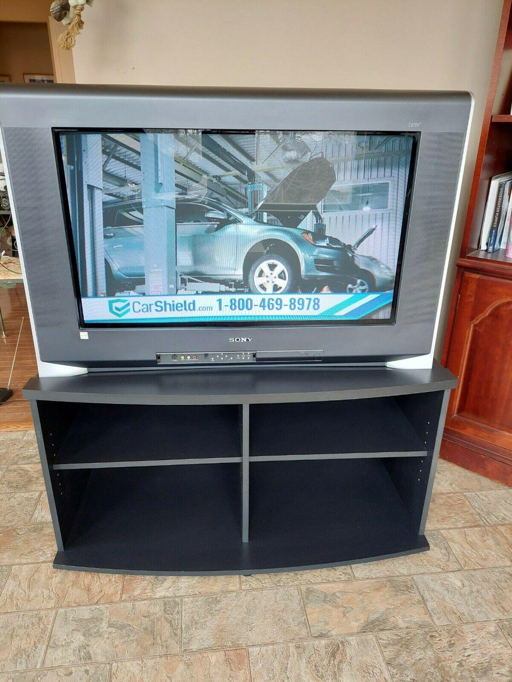 sony trinitron wega kd-34xbr970 34" 1080i crt television (&amp; included tv stand)