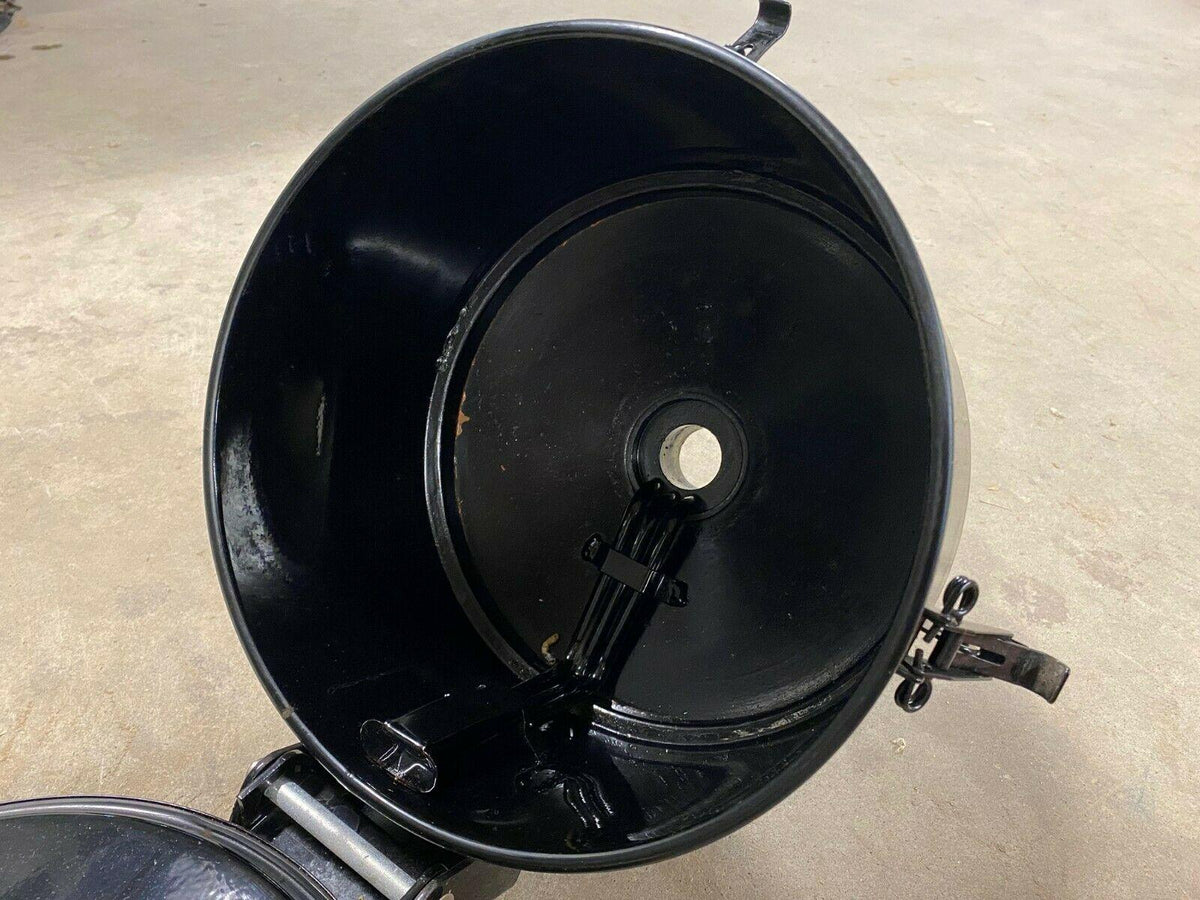Pig Burpless Black LarMetal Sealable Drum Funnel