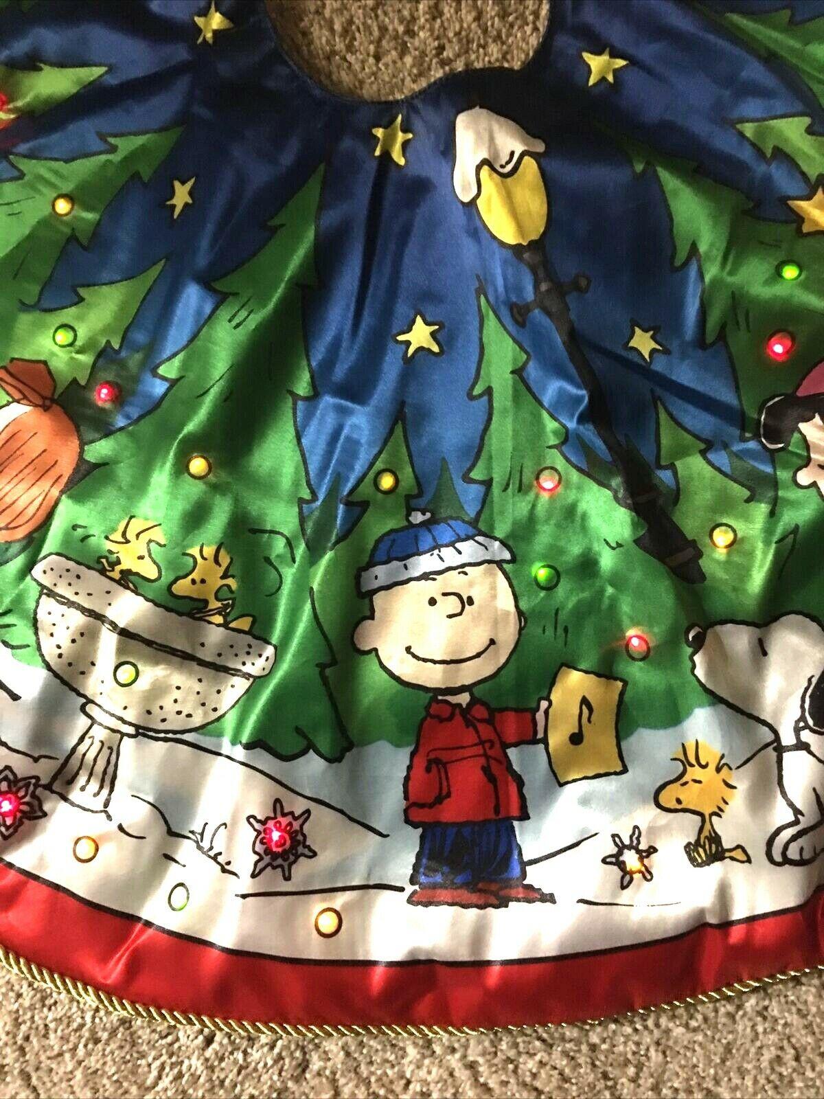 Charlie Brown PEANUTS 44" Tree Skirt LED LIGHTED Danbury Mint Battery Plug RARE!