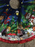 Charlie Brown PEANUTS 44" Tree Skirt LED LIGHTED Danbury Mint Battery Plug RARE!