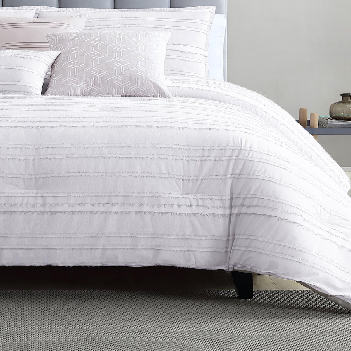Riverbrook Home 6 pc Comforter Set, Queen, White/Gray, Boston, Clipped Jacquard, Polyfil