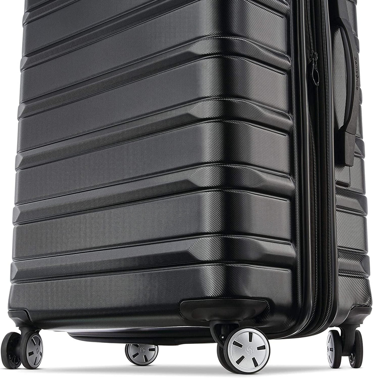 Omni 2 Hardside Expandable Luggage with Spinner Wheels, Midnight Black, Carry-On 20-Inch