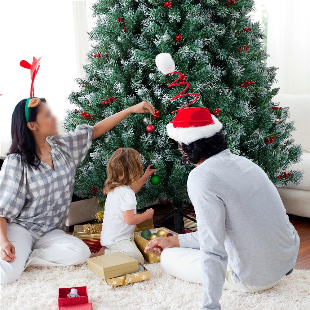 7.5ft Pre-lit Snow Frosted Artificial Christmas Tree with Red Berries and Incandescent Warm White Lights &amp; 1365 Branch Tips
