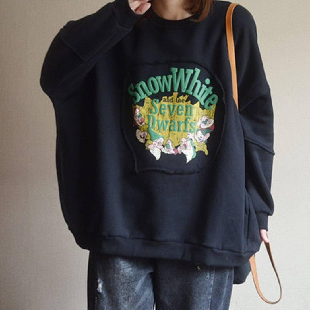 Snow White Seven Dwarfs Print Sweatshirt