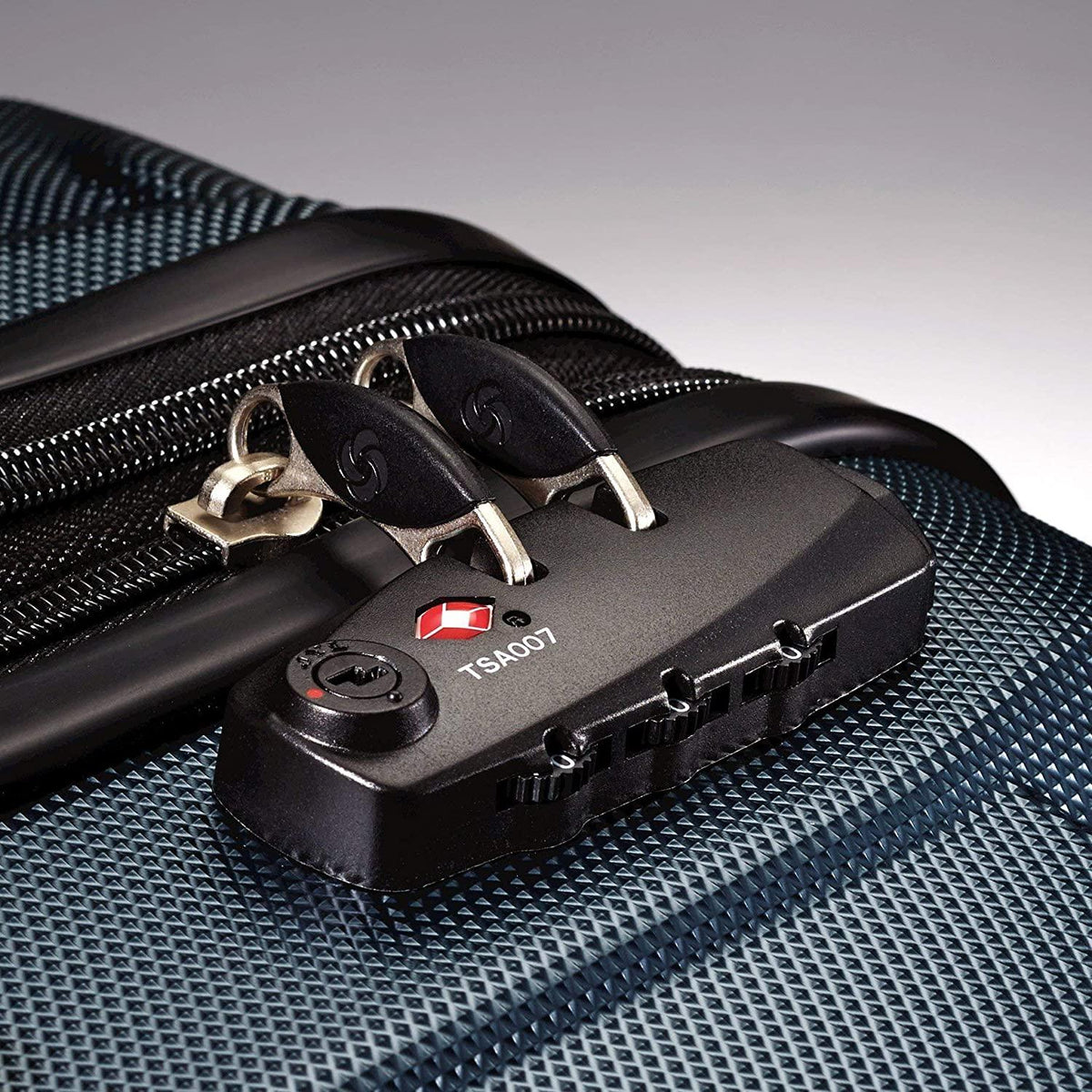 Omni Pc Hardside Expandable Luggage with Spinner Wheels (Navy, Checked-Large 28-Inch)
