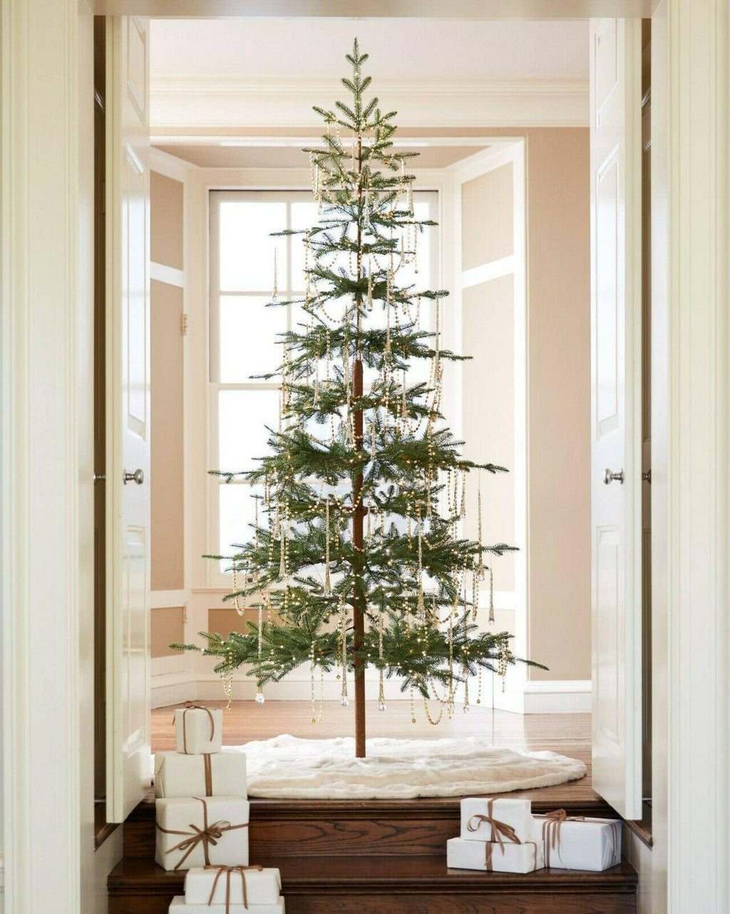 Balsam Hill Alpine Balsam Fir Tree Height 7.5 Ft Width 48" Clear LED Fairy Light