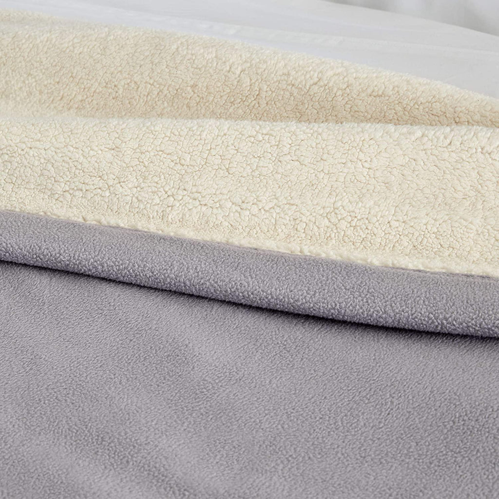 | Signature Reversible Fleece/Sherpa Electric Heated Blanket with Safe &amp; Warm Low-VoltaTechnology, Full, Gray