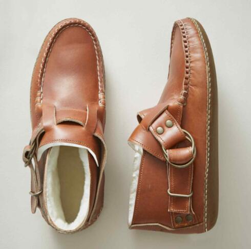 Ladies Sewing Leopard Ankle Boots