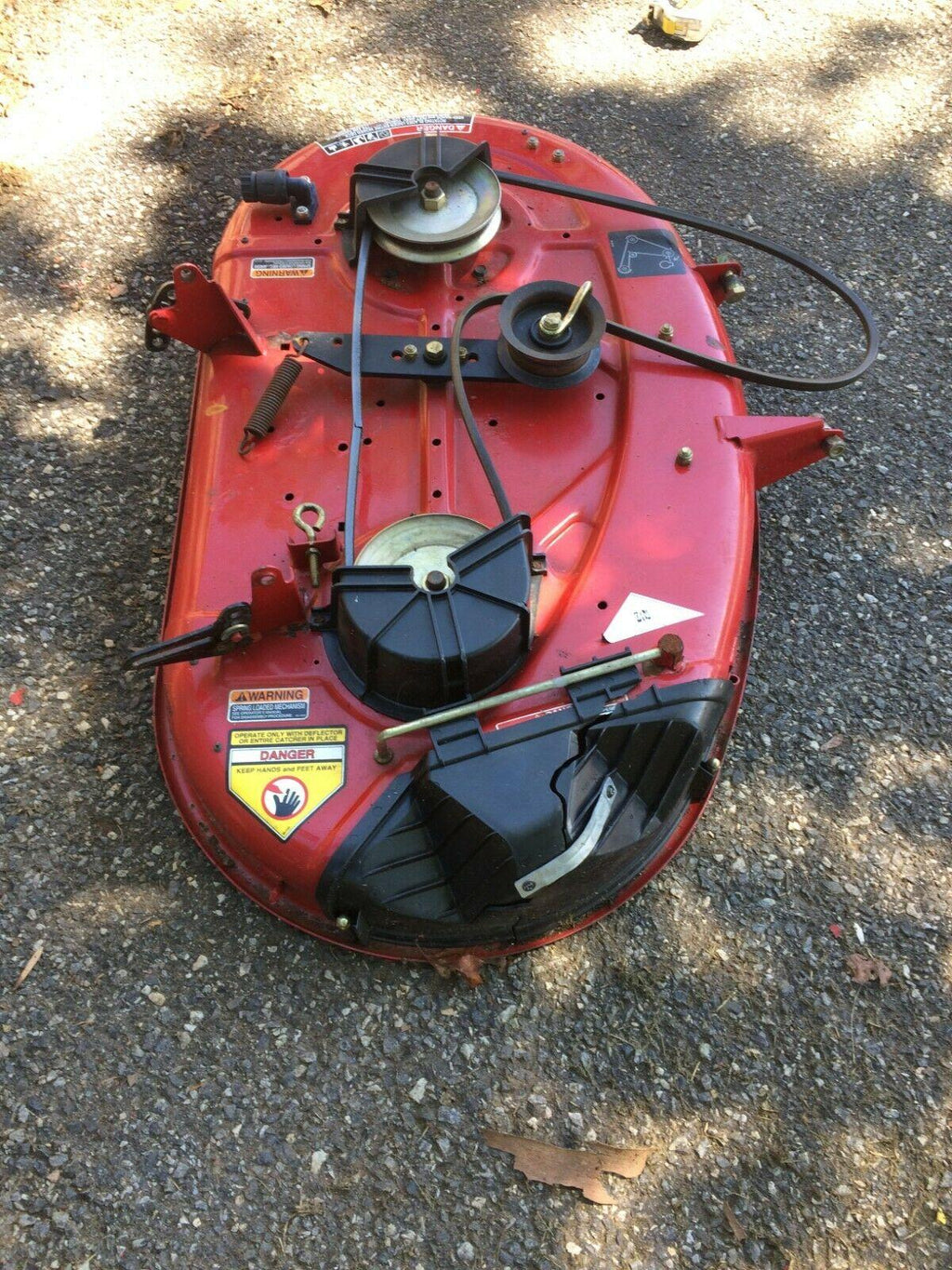 Parting out XL380H Lawn Tractor Mower - This auction is for the MOWER DECK