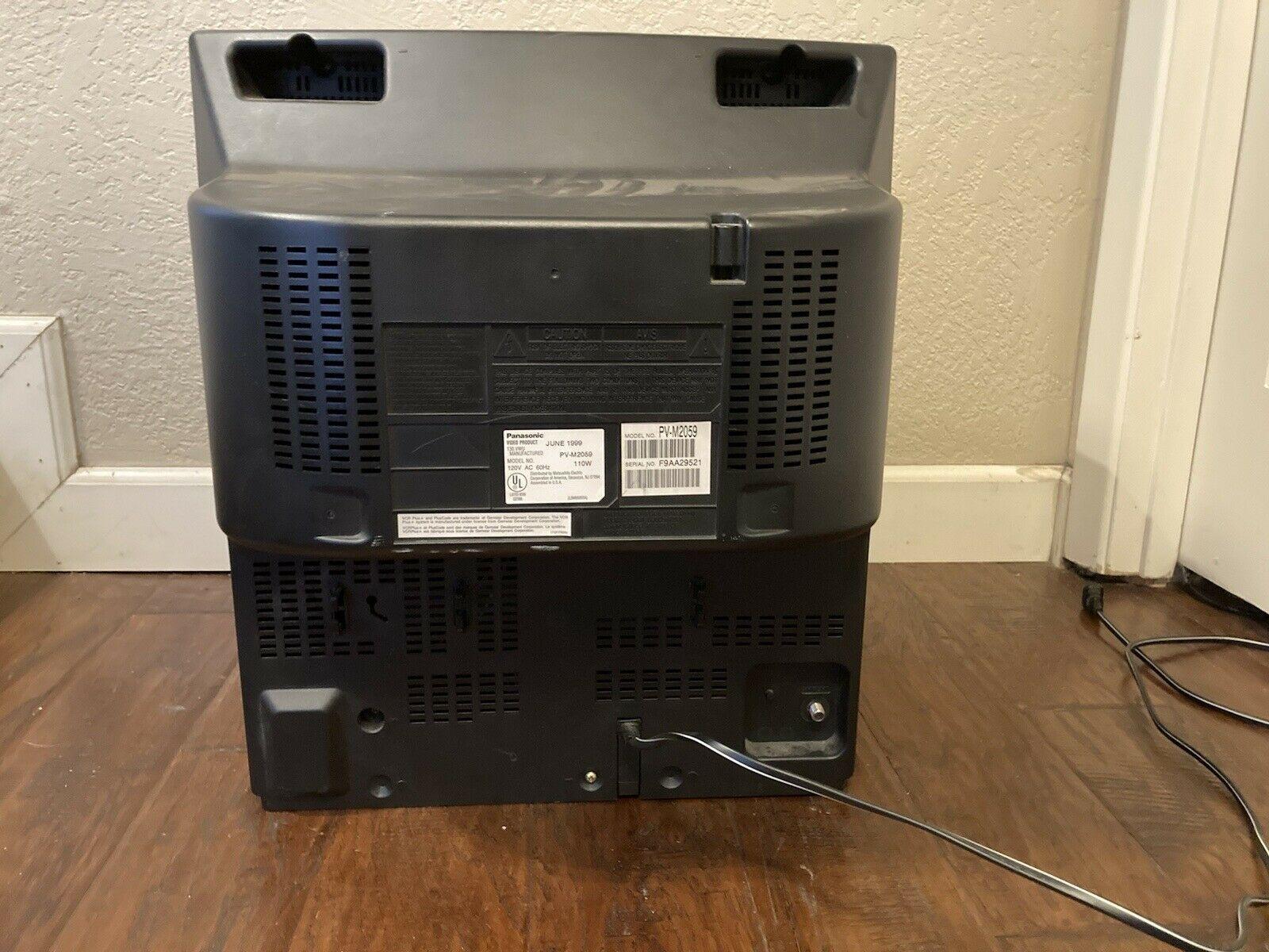 panasonic pv-m2059 20" crt color tv/vcr vhs combo 20 inch fm radio omnivision