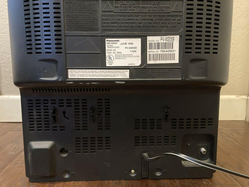 panasonic pv-m2059 20" crt color tv/vcr vhs combo 20 inch fm radio omnivision