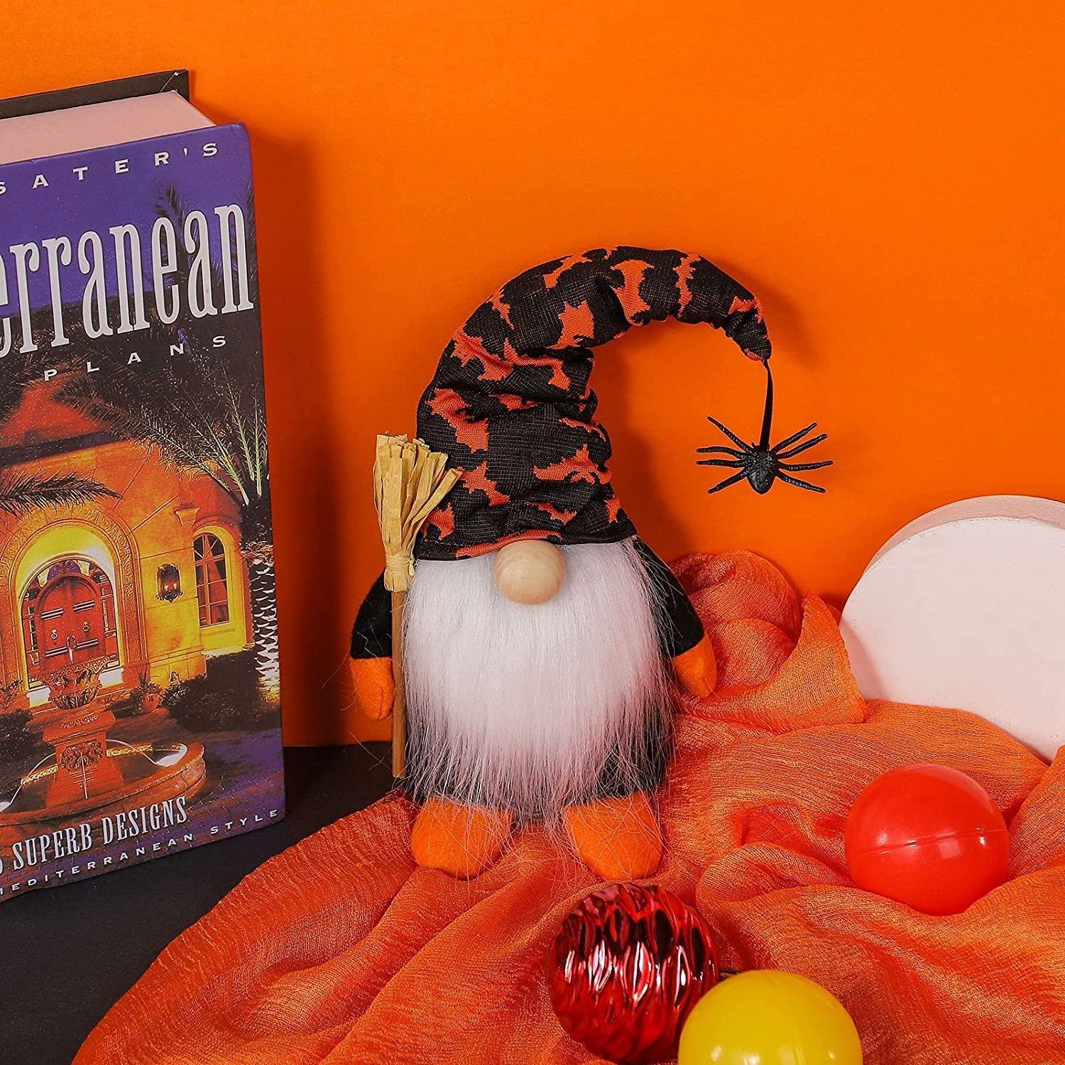 Halloween Doll 2-Piece Set Cute Decoration Toys Pumpkin Makeover Costume Figurine Party Children Present Souvenir Festival Christmas Celebration Photography Props (A+B)
