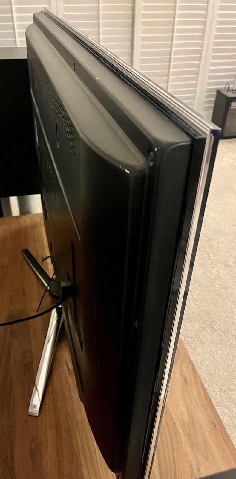 samsung lcd tv (ln46c750) (46in - black) (near perfect condition)
