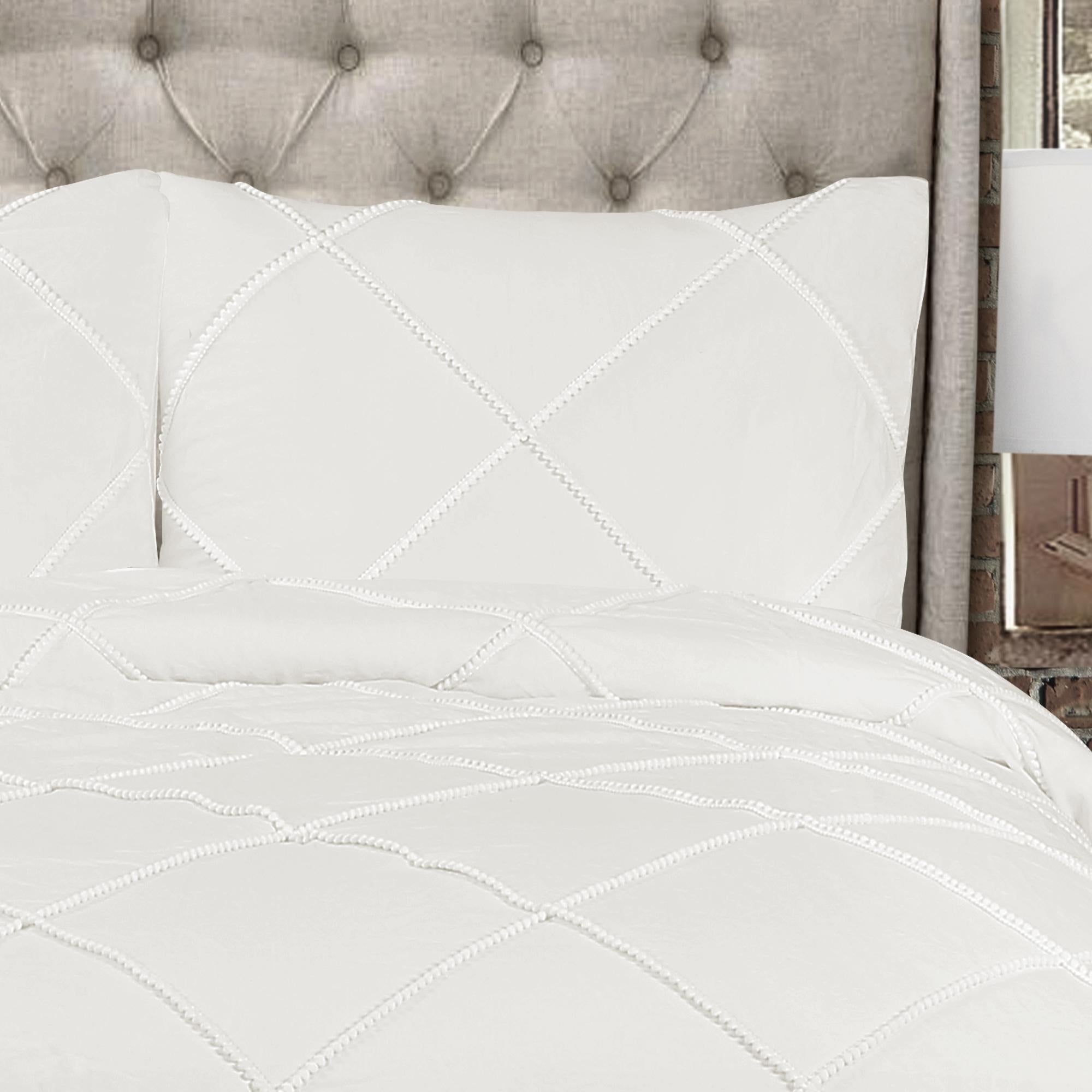 Diamond Pom Pom 3 Piece Comforter Set by Lush Decor
