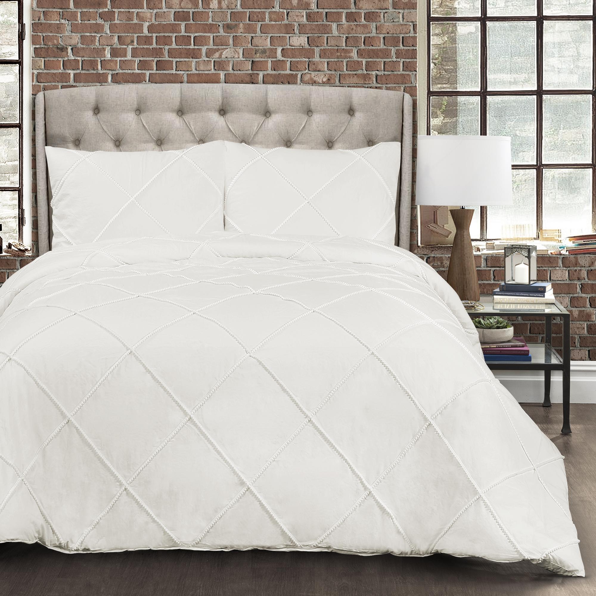 Diamond Pom Pom 3 Piece Comforter Set by Lush Decor