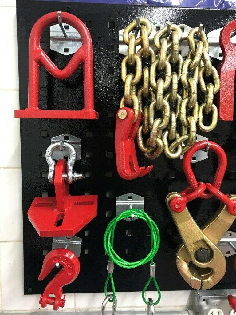 SET#34 B - 21 PIECE AUTO BODY FRAME MACHINE PULLING TOOLS AND CLAMPS WITH BOARD