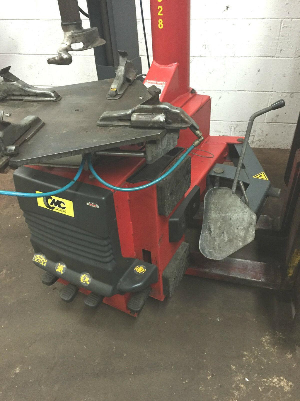 McCourt CEMB Wp7328 Low Pro Rim Clamp Tire Wheel Machine #29