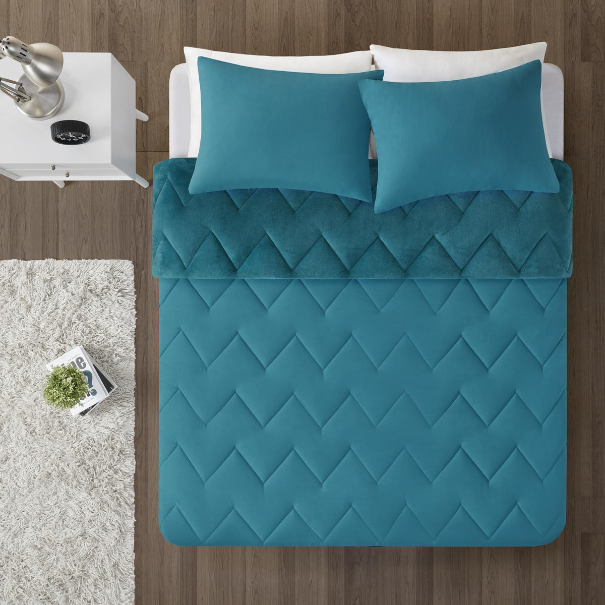 Home Essence Apartment Jasper Solid Chevron Quilted Reversible Microfiber to Cozy Plush Comforter Mini Set, King, Teal