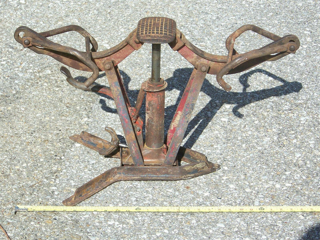Bishman  Floor Tire Spreader Shop GaraGas Station manual repair tool