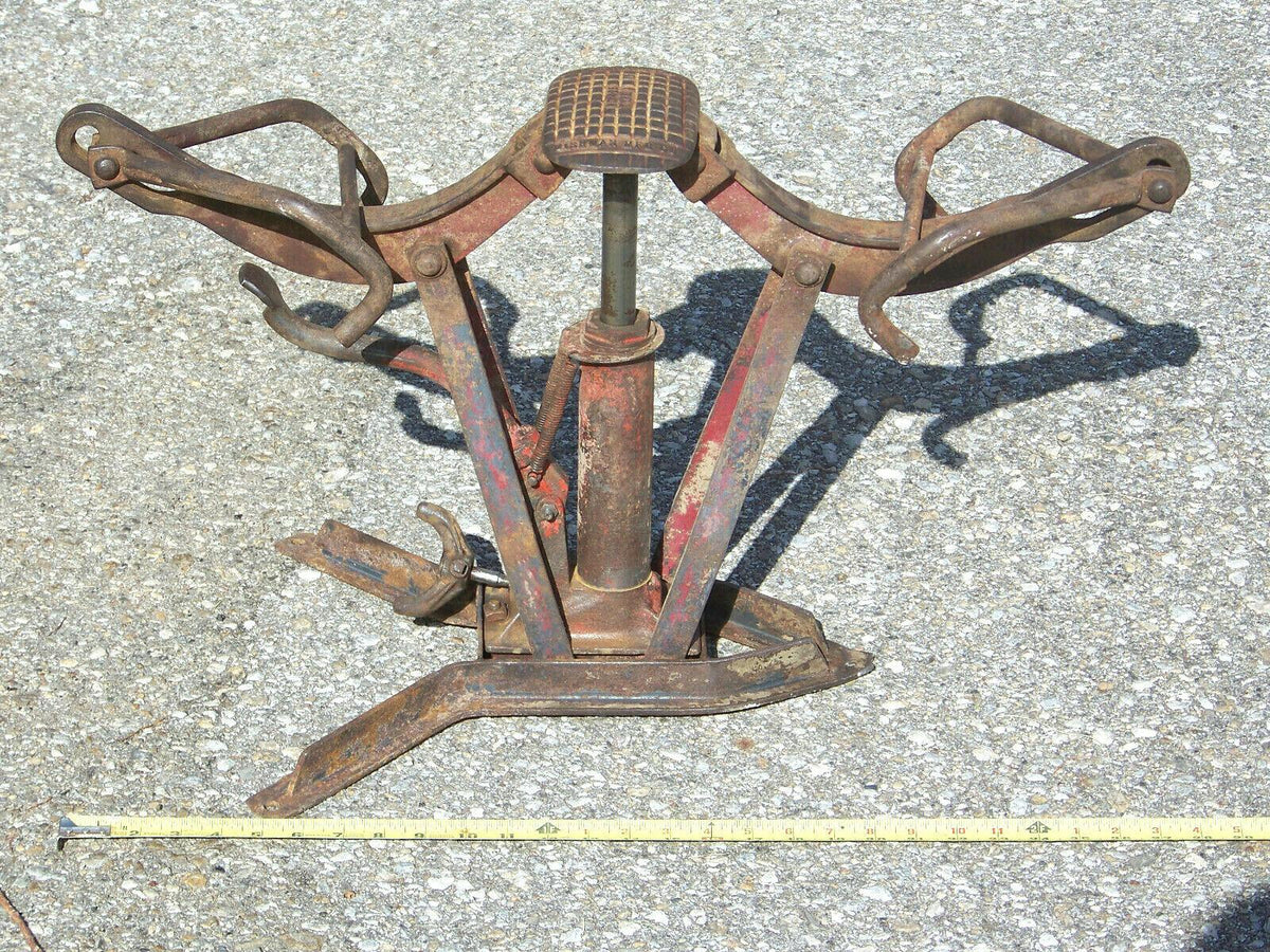 Bishman  Floor Tire Spreader Shop GaraGas Station manual repair tool