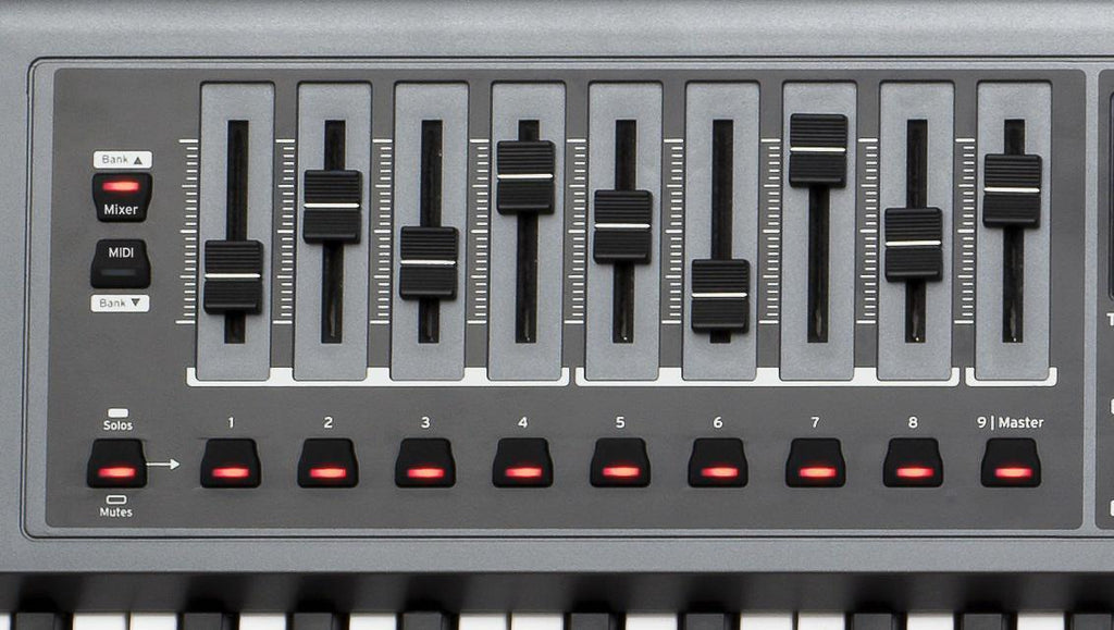 Novation - Impulse MIDI Interface/Keyboard Controller Featuring AutoMap4 (61 keys)