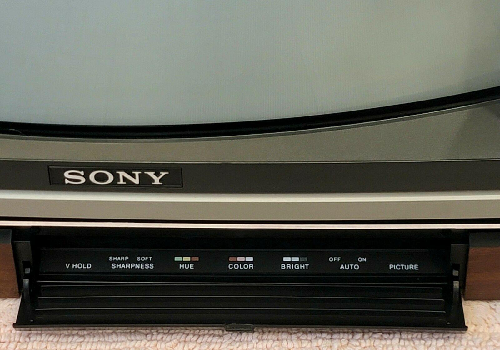 vtg rare sony 19" trinitron color tv receiver kv-1923 gaming works clean