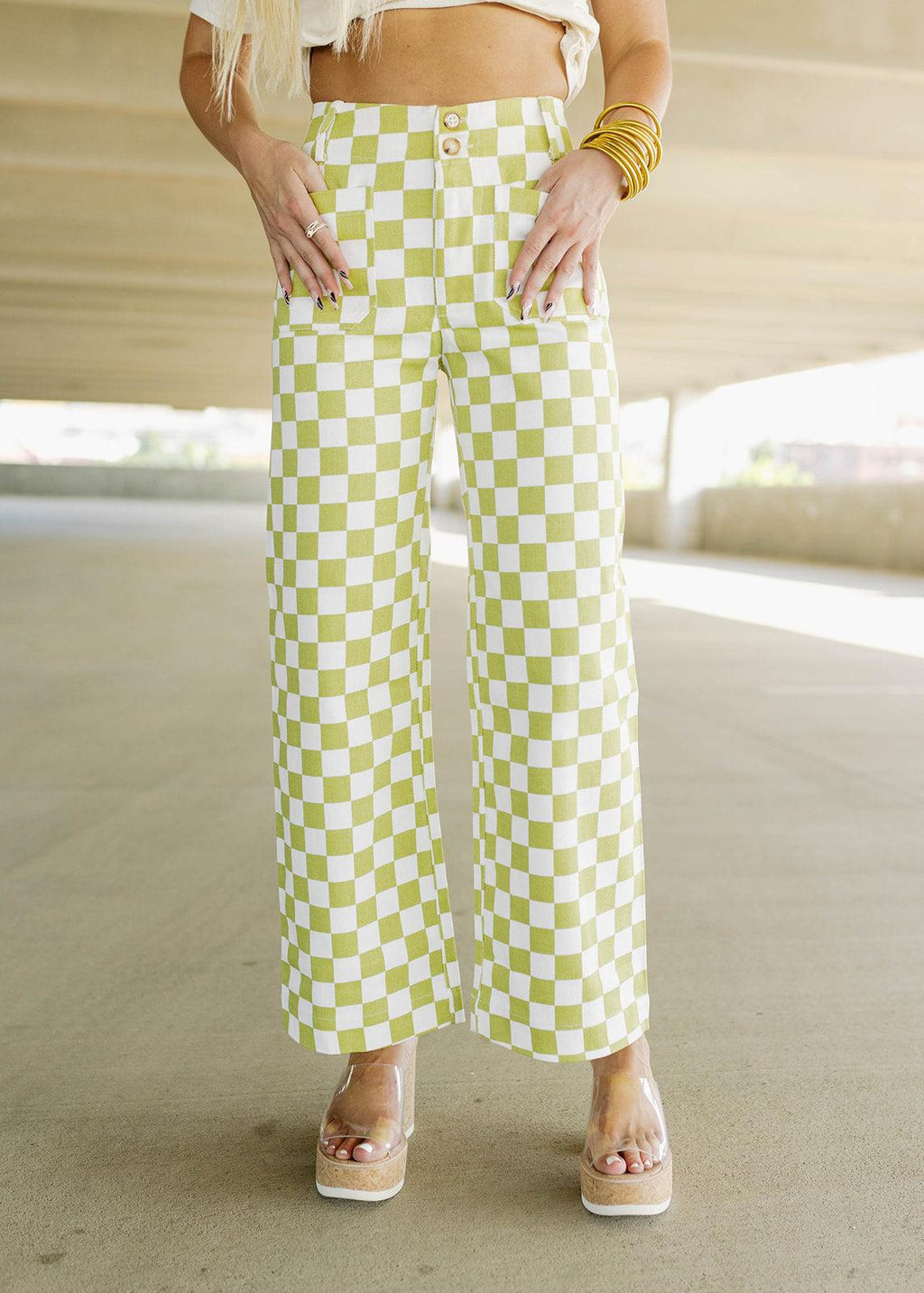 &amp; white checkered print pants