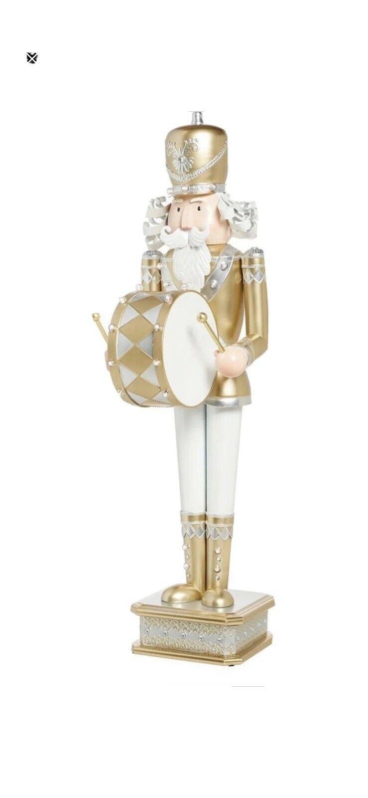 animated kringle express nutckracker