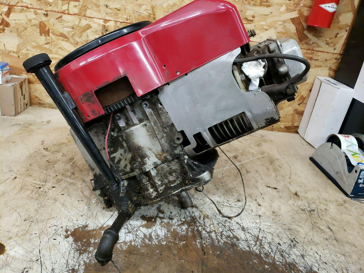 BRIGGS & STRATTON 15.5HP OHV ENGINE 28N707 MOTOR. Used