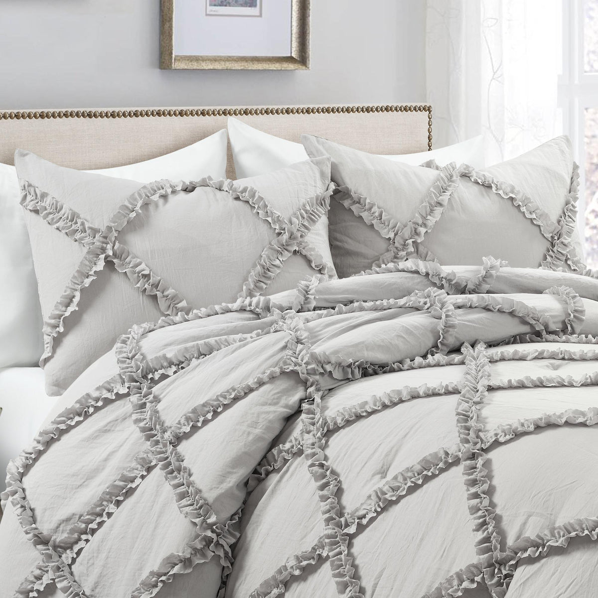 Ruffle Diamond Comforter Set Light Gray 3Pc Set Full/Queen