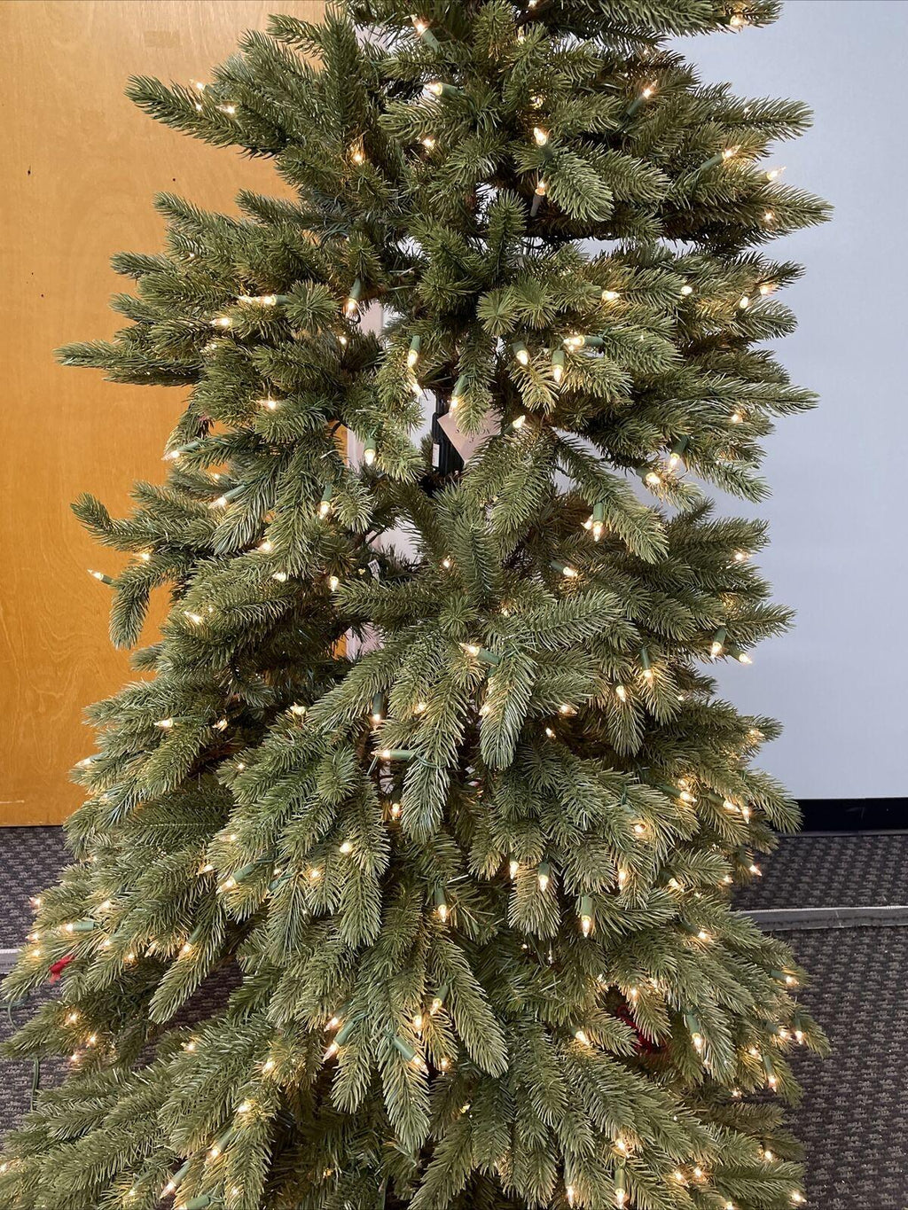 Balsam Hill Vermont White Spruce 6.5 Ft tree CLEAR Lights OPEN Box $799
