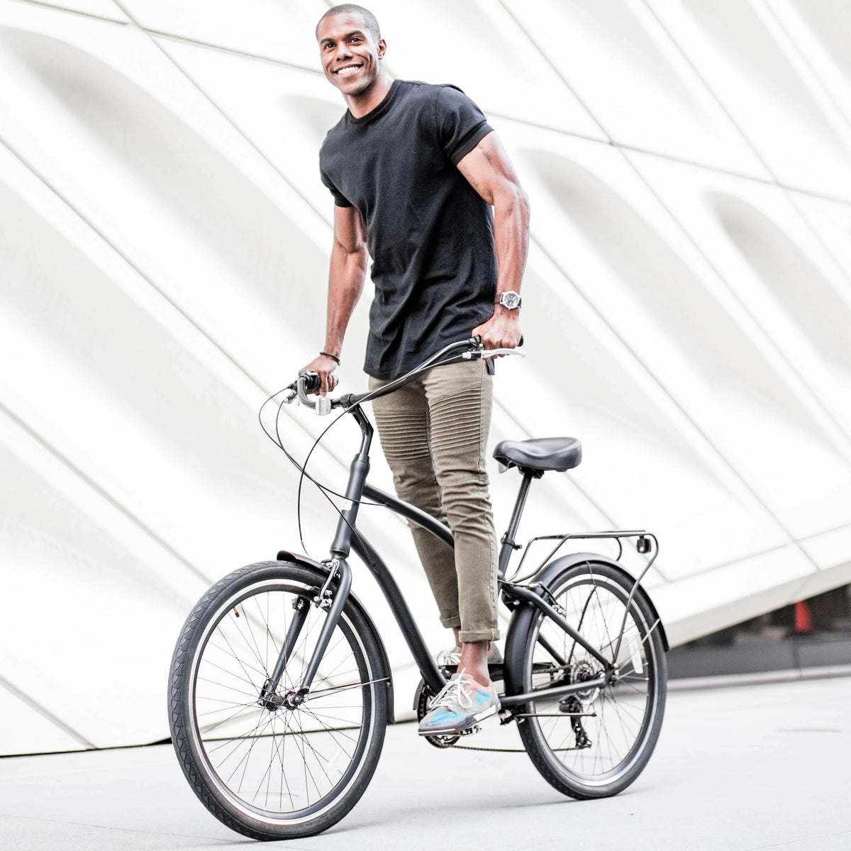 reezero Every Journey Men's 7-Speed Hybrid Cruiser Bicycle, 26 In. Wheels, Matte Black