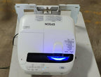 epson powerlite 575w short throw +apple tv (3rd) + mount