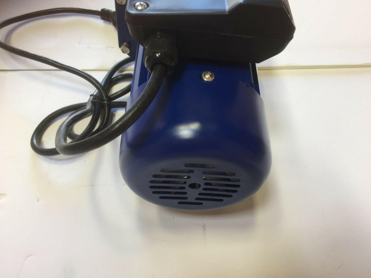 1 hp swimming pool pump with strainer 110v/230v 1.5" inlet/outlet