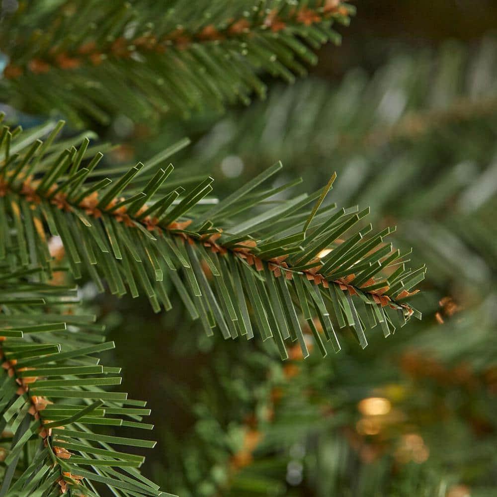 7.5 ft Dunland Fir Christmas Tree