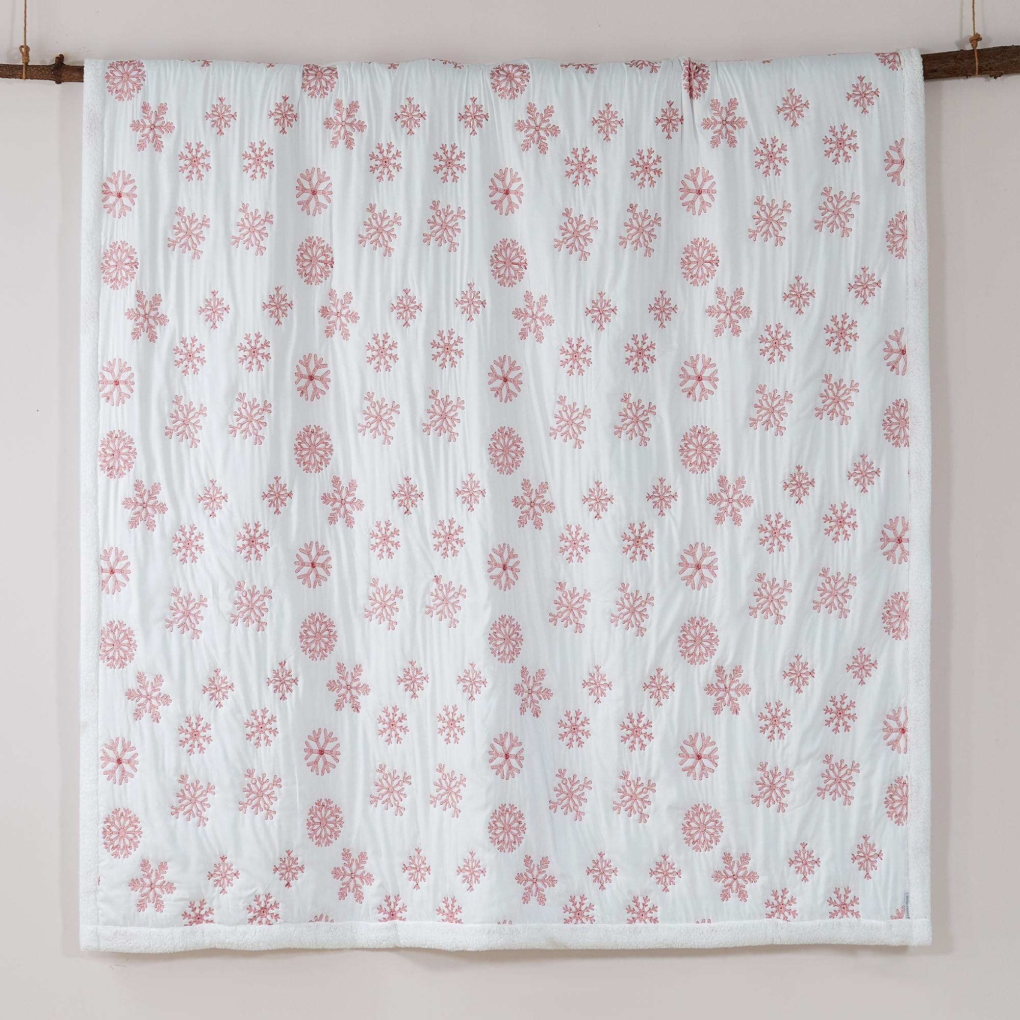 Levtex Home - Red Snowflake Sherpa Quilt Set - Full/Queen Quilt (88x92in.) + Two Standard Pillow Shams (26x20in.) - Snowflake - Holiday - Red and White - Reversible - Cotton/Poly