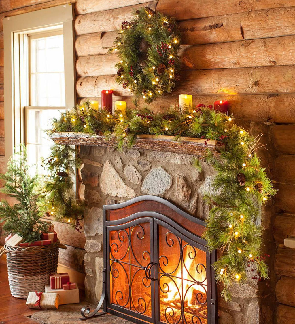 Plow &amp; Hearth Indoor/Outdoor Blue Ridge Wreath w/ Battery-Operated Lights