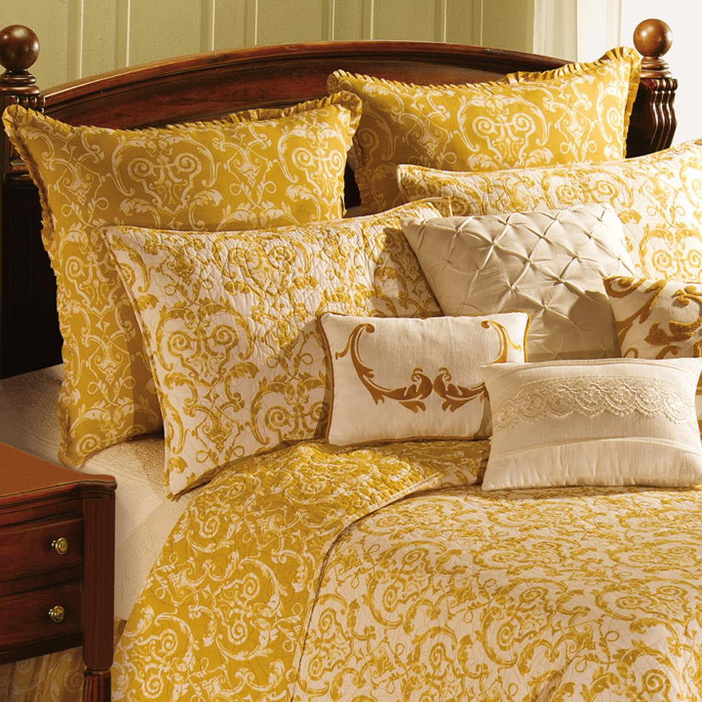 C&amp;F Home Florence Full/Queen Quilt