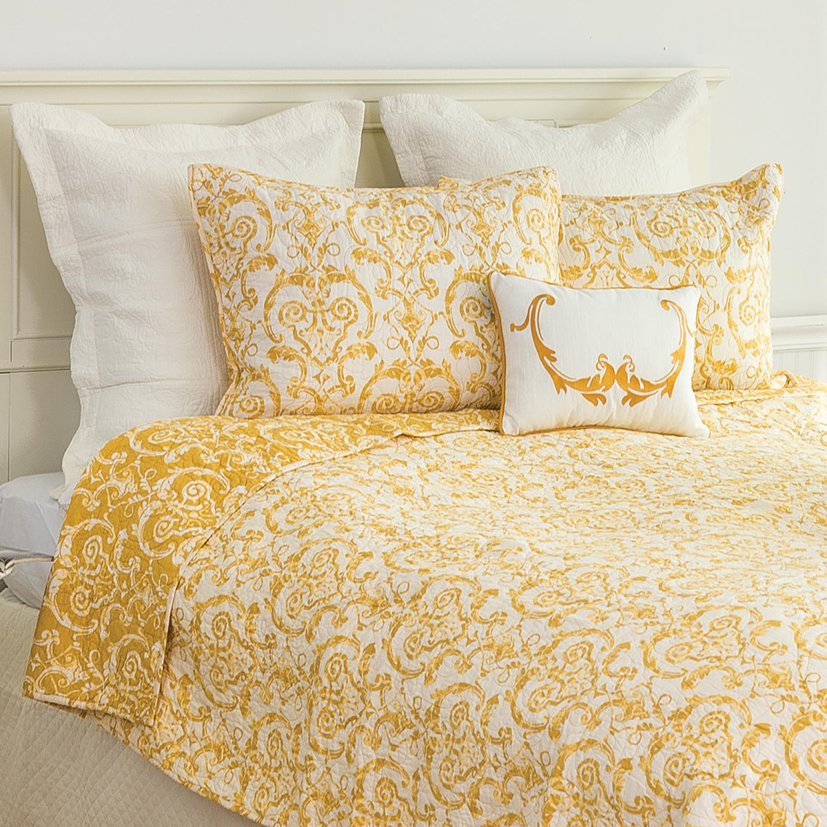 C&amp;F Home Florence Full/Queen Quilt