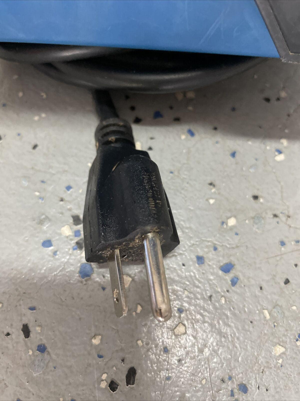 aquabot classic &amp; aquabot turbo power supply 2 pin female socket 7060d