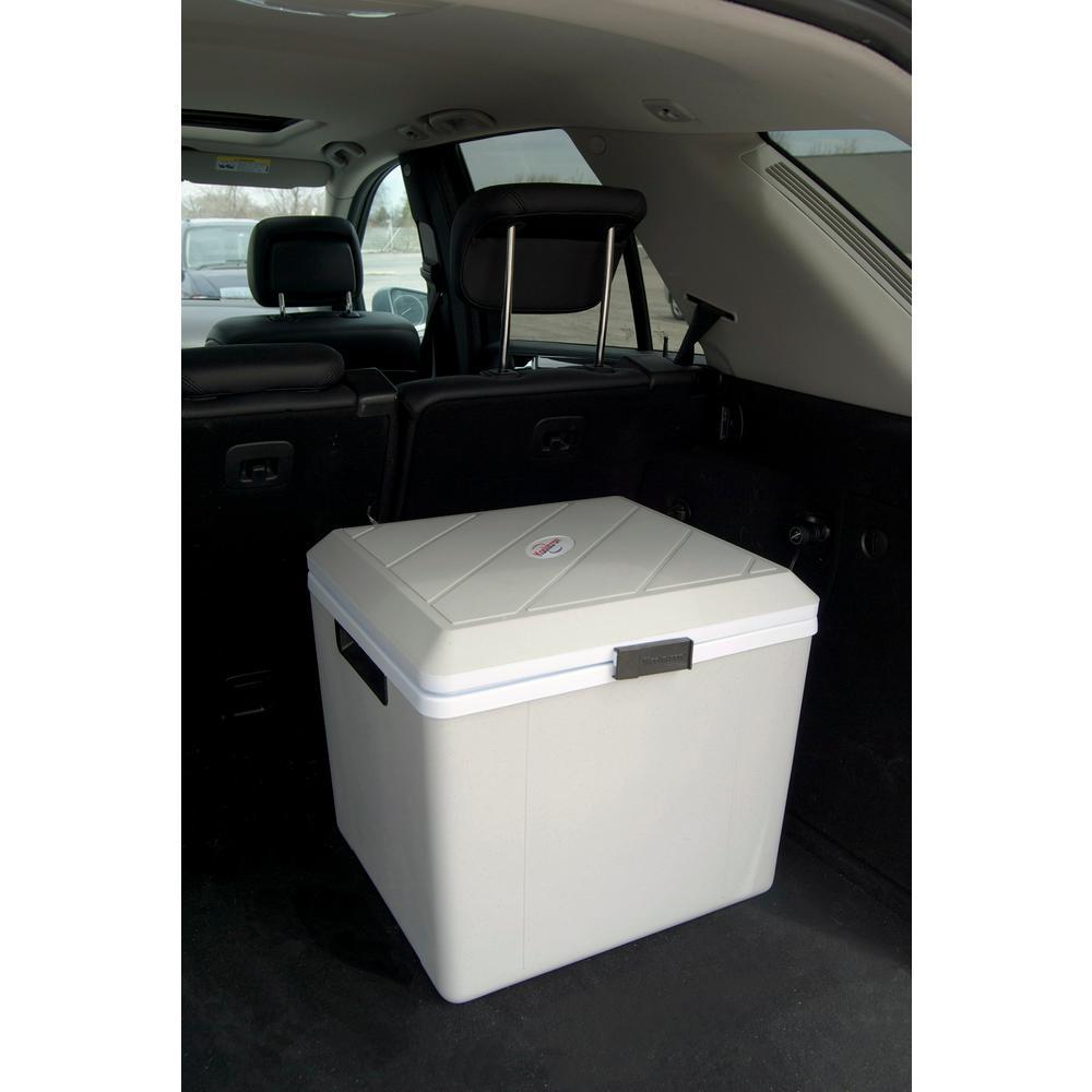 29 Qt (27.5 L) Thermoelectric Voyager Cooler