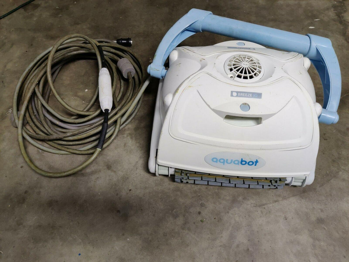 aquabot breeze iq wall-climbing automatic in-ground robotic pool cleaner (used)